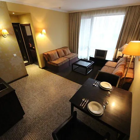 Apartment Menada In Royal