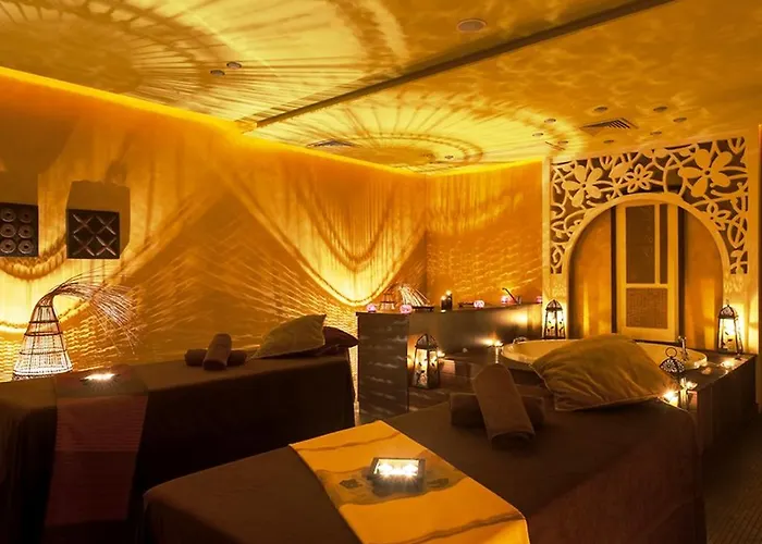 Menada In Royal サニービーチ