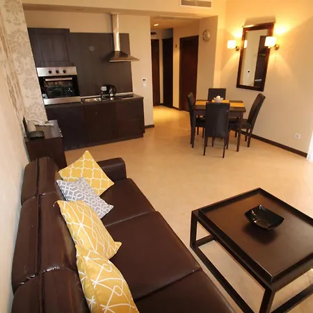 Menada In Royal Slăntjev Brjag