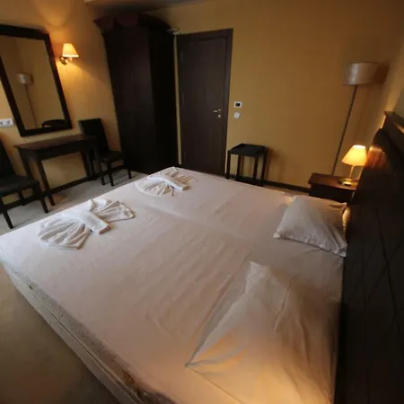 Menada In Royal Apartmán *