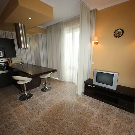 Menada In Royal Apartament *